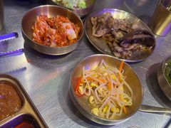 -釜山火炉·海鲜烤肉(紫藤路店)