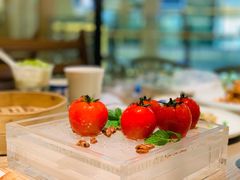 番茄脆菇沙拉-小大董·烤鸭(凤凰汇店)