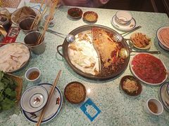 -鸿姐老火锅(疁城新天地店)