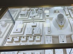 -鑫羽黄金首饰奢侈品回收鉴定