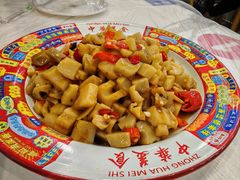 -江城燕子大排档(江汉路步行街店)