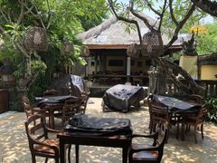 -DiAtas by Art Cafe Bumbu Bali