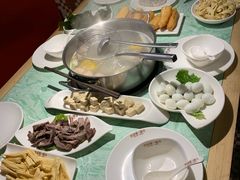 -浪里寻·臻牛养生牛肉火锅(方圆荟店)