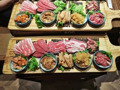 -明洞阿姨·韩式酱蟹烤肉·创意料理(三元桥店)