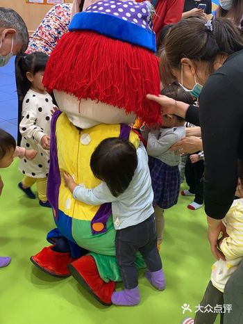 和孩子爸实地考察早教中心～整个中心的卫生非常好