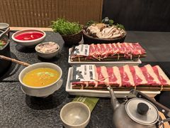 -三出山火锅(万象天地店)