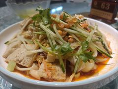 新疆凉皮-巴扎美食·新疆菜·西域歌舞表演餐厅(新疆大厦店)
