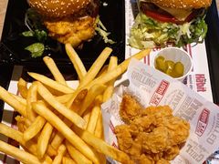 -The Habit Burger Grill 哈比特汉堡(复兴soho店)
