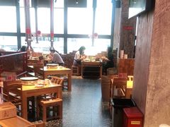 大堂-么肆烤肉·中式自助·烤肉大排档(街道口季佳PAI店)