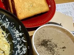 咖椰吐司-HELLO 27 意面·沙拉·帕尼尼