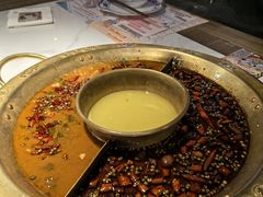 -哥老官重庆美蛙鱼头(日月光店)