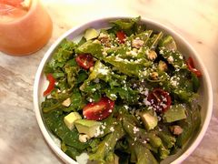 牛油果羽衣甘蓝沙拉-The Rug Cafe(王府中环店)