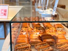 -VERIE BAKEHOUSE