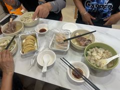 -周震馄饨