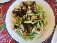 -闯关东东北农家菜(崂山石老人店)