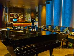 -wineapp葡萄酒餐吧(外滩金融中心店)