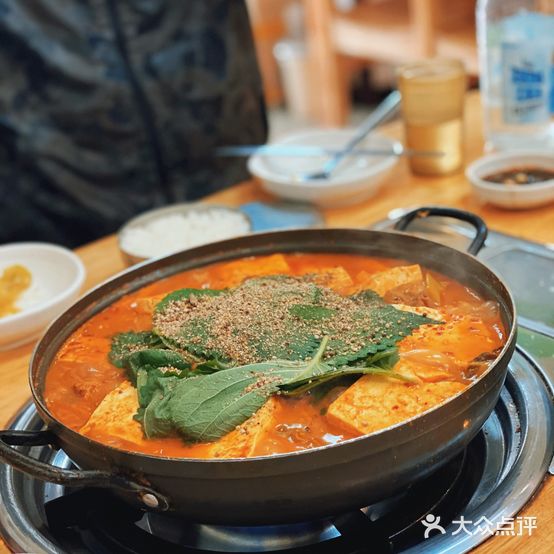 李师傅韩国料理(远景路1号店)