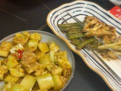 -许哥东北烧烤·铁丳烤串·宫后夹肉(繁花中心店)