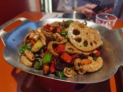 -神府路壹号·海鲜烧烤·砂锅粥·锅物(三坊七巷店)