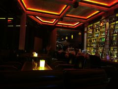 -饮湖威士忌鸡尾酒吧