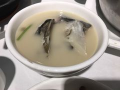 川弓白芷鱼头-小桃源酒家(罗湖商业城店)