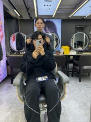 -藤野造型烫发染发