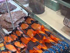 -VENCHI 闻绮(上海佛罗伦萨小镇店)