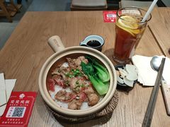 -煲仔皇腊味煲仔饭(经四万达店)
