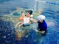 -蓝旗游泳·青训·亲子水域中心(方庄中心)