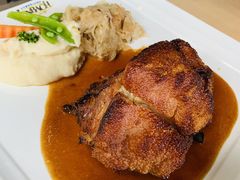 -LENBACH兰巴赫西餐啤酒坊(大连东港店)