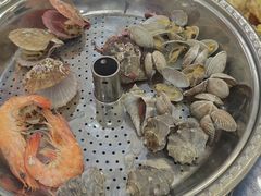 -一口猪海鲜浑锅·东北家常菜