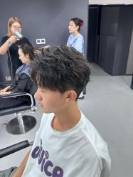 -宫铭烫发染发接发店