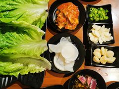 -肉甲韩国木炭烤肉(新壹街1店)