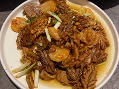 爆炒腰花-闫府私房菜·百年鲁菜(恒隆店)
