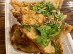 小鱼锅贴-韩萍老南京馄饨(河西万达店)