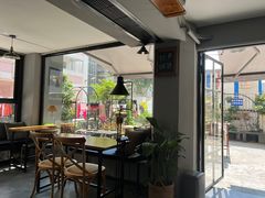 -转山咖啡(松柏社区店)