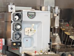 -麦当劳(茂名电白分店)