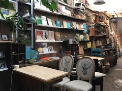 -懒鱼时光馆(沙坪坝店)