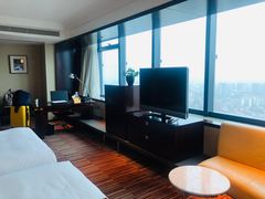 -上海龙之梦万丽酒店