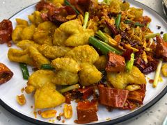 -巧克力渔家.小船海鲜胶东菜(万平口店)