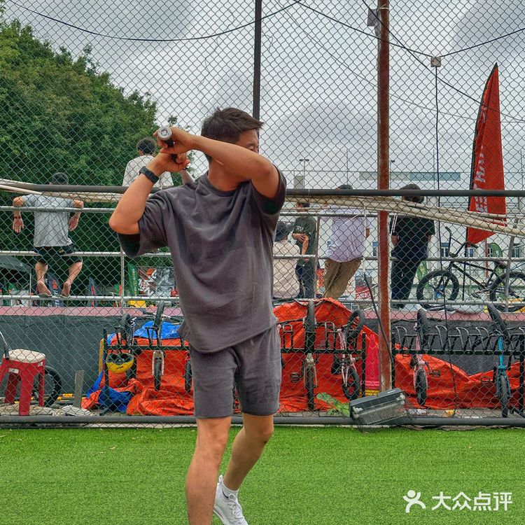 深圳探店｜街头氛围十足的棒球🥎咖啡馆～