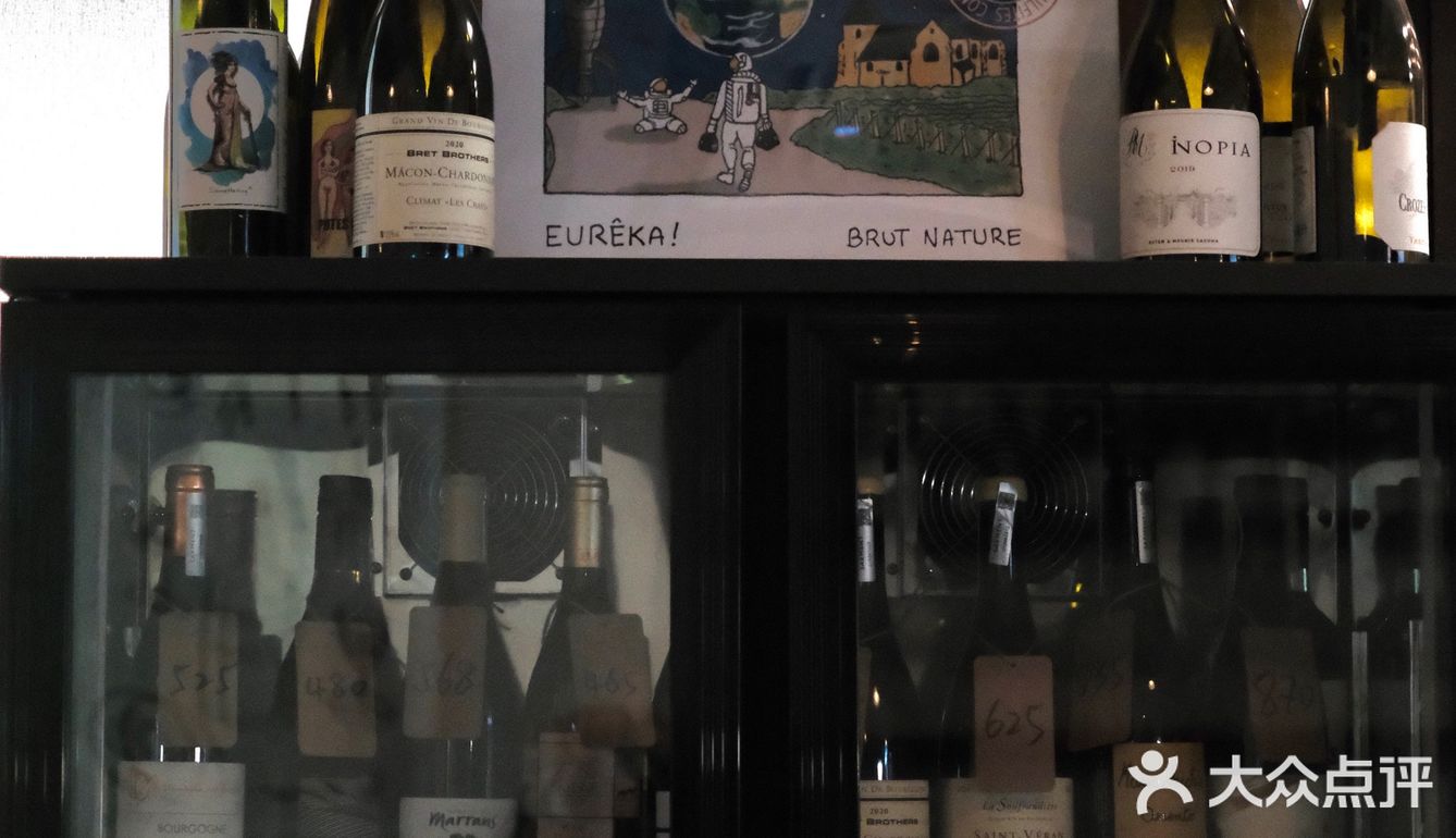 谁懂😅在小而美的bistro看了一晚上繁花