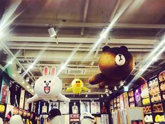 -LINE FRIENDS Garosu-gil Flagship Store
