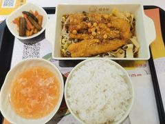 -鲲少爷烤鱼饭.螺蛳粉·清真(爱琴海店)