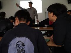 -亲兄弟真人CS团建拓展基地