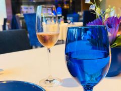 桃红-AZUR聚(香格里拉饭店)