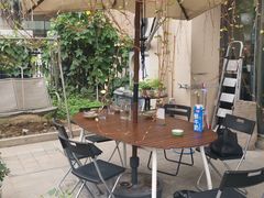 -臻鲜燕海鲜融合餐厅(金陵style店)