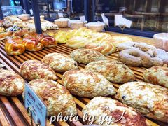 -焙丽拾光(麦凯乐直营店)