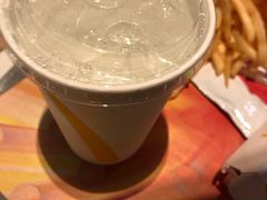-麦当劳(广州新港东路第二分店)