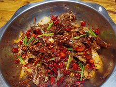 主打的干锅鸭头-安诚居干锅鸭头(八角店)
